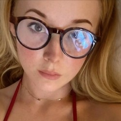 avatar Monica96